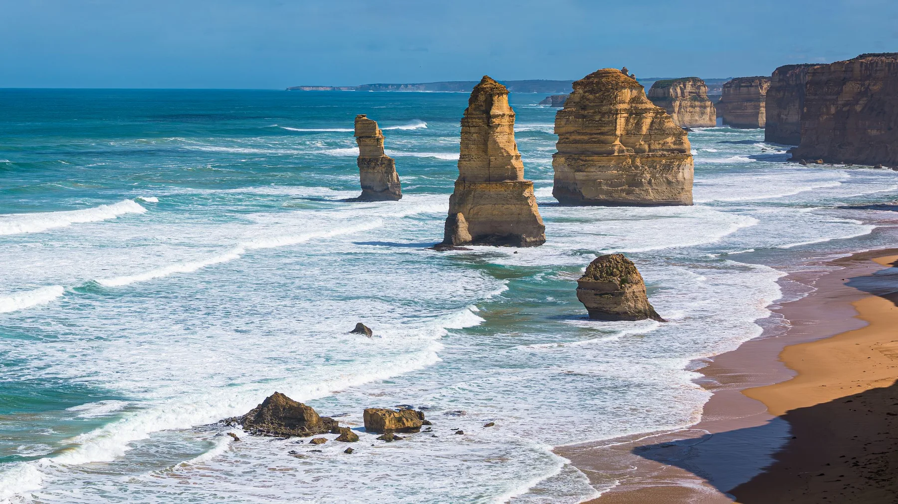 Los Doce Apóstoles, formaciones rocosas frente a la Great Ocean Road, en Australia