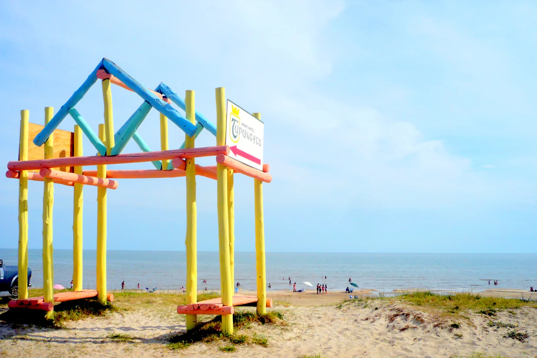Vista de la bajada a la playa de Atlántida por la Ruta 10, en Canelones, Uruguay