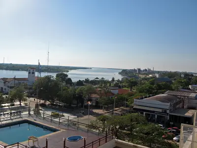 Vista del río Paraguay desde la ciudad de Formosa, Argentina